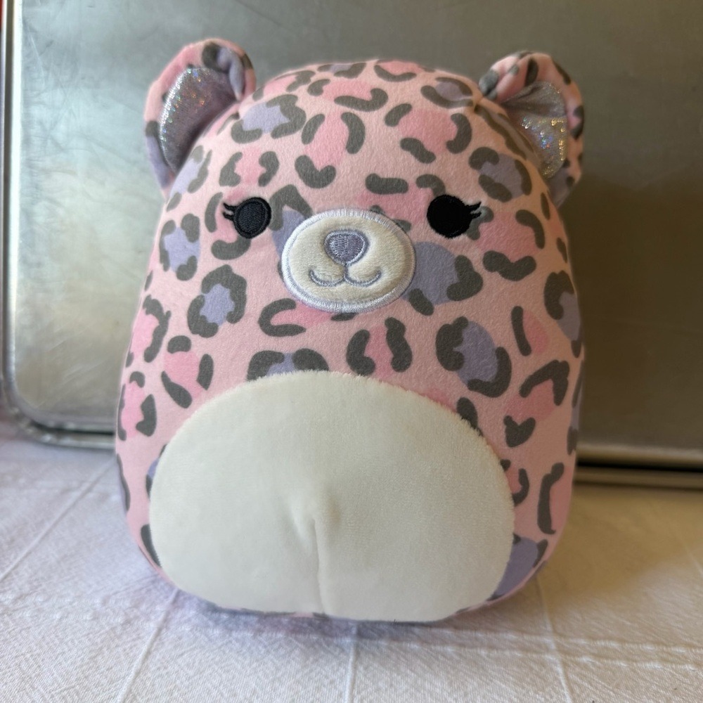 Squishmallows Dallas Pink and Gray Leopard Plush 8"